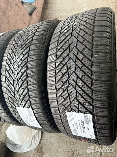 Pirelli Scorpion Winter 2 275/40 R22 108V