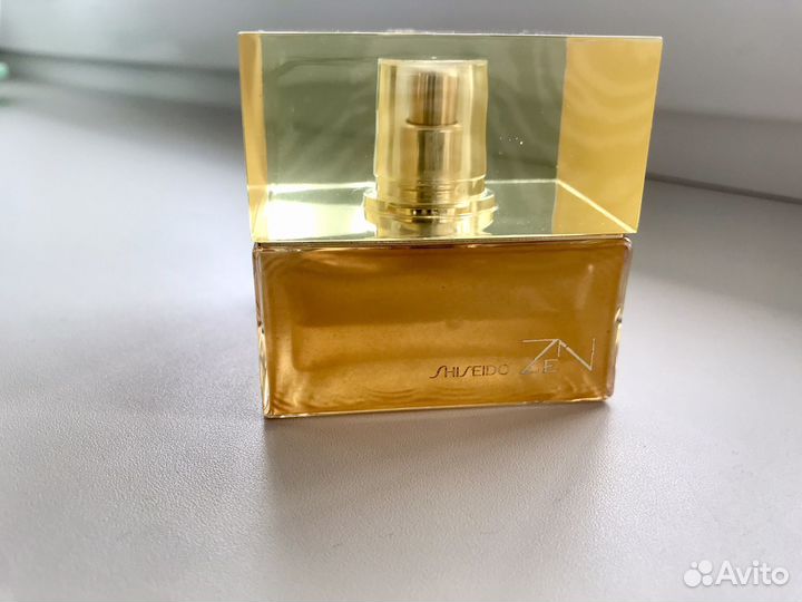 Парфюмерная вода, Giorgio Armani light