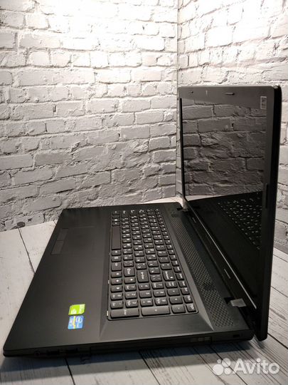 Мощный lenovo 17 Дюйма с SSD + i7 + Nvidia 2GB