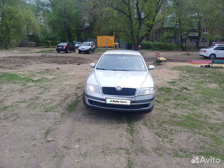 Skoda Octavia 1.6 МТ, 2007, 300 000 км