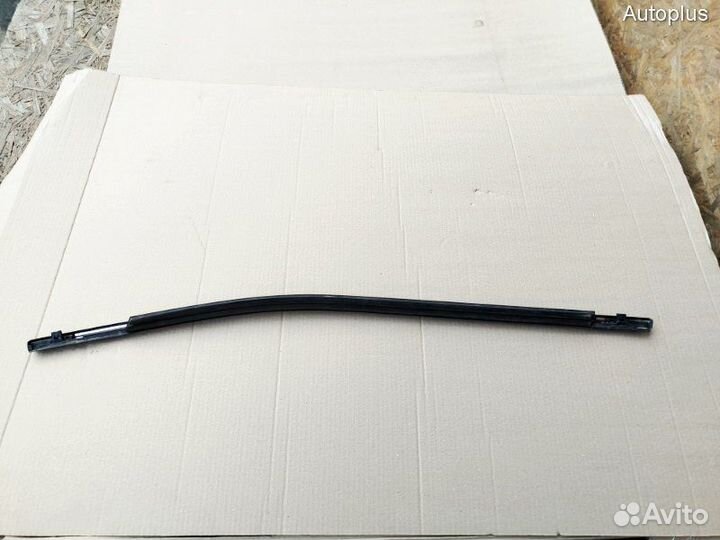 Nissan Qashqai J11 II Бархотка правой двери