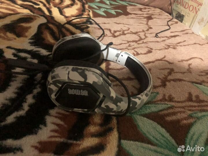 Проводные наушники для компьютера