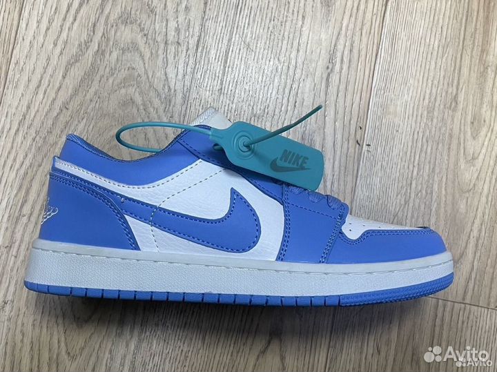 Кроссовки Nike air jordan 1