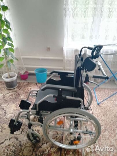 Коляска инвалидная