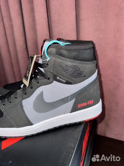 Air Jordan 1 high Gore tex Bred 9,5 US