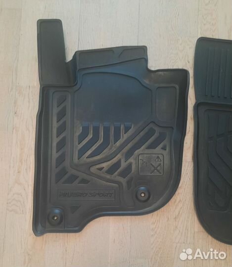 Коврики в салон Mitsubishi Pajero Sport 3