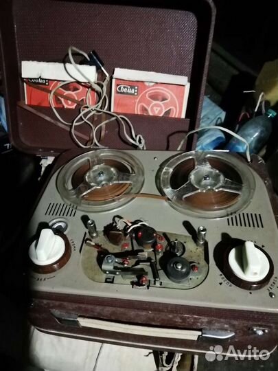 Магнитофон катушечный(раритет)