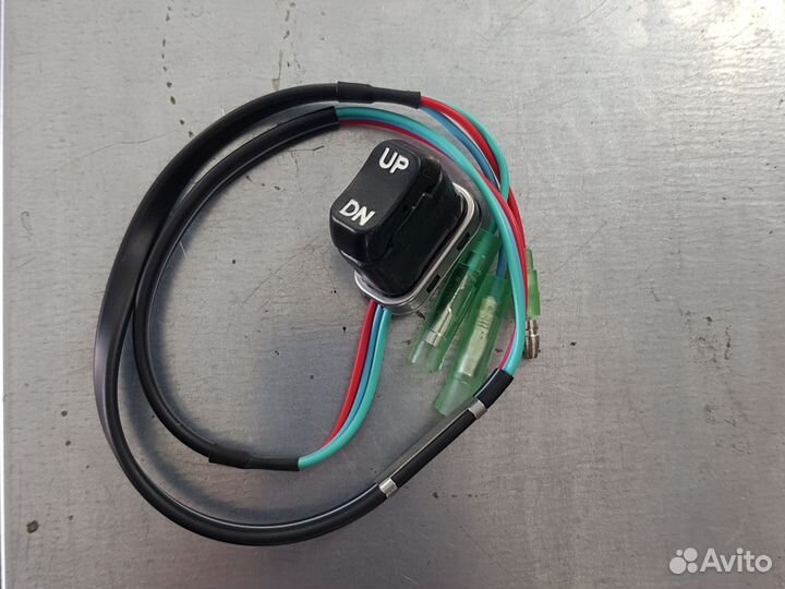 Кнопка трима yamaha 703