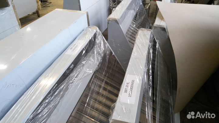 Зонт пристенно- вытяжной