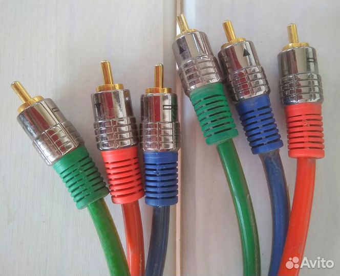 Аудио-видео кабель 3RCA-3RCA daxx V63, 2,5м