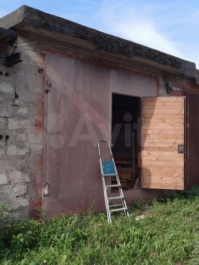 Гараж, > 30 м²