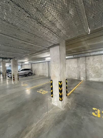 Машиноместо, 13 м²