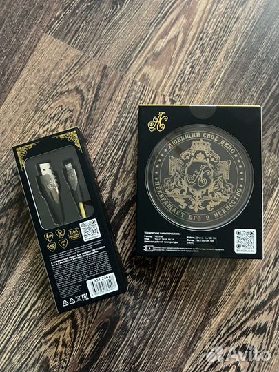 Беспроводное зарядное устройство и шнур, новые