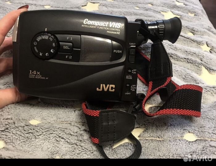 Видеокамера jvc
