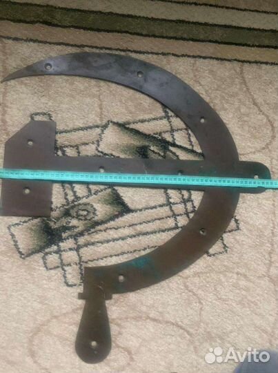 Серп и молот латунный