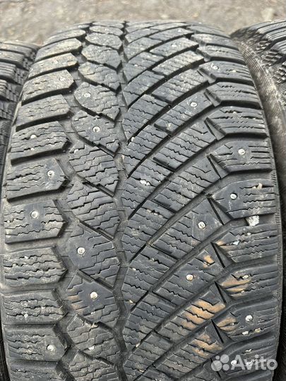 Gislaved Nord Frost 200 235/45 R18