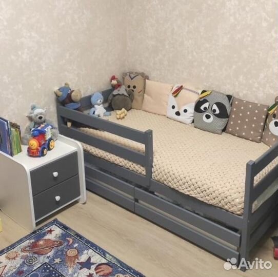 Кровать манеж из массива