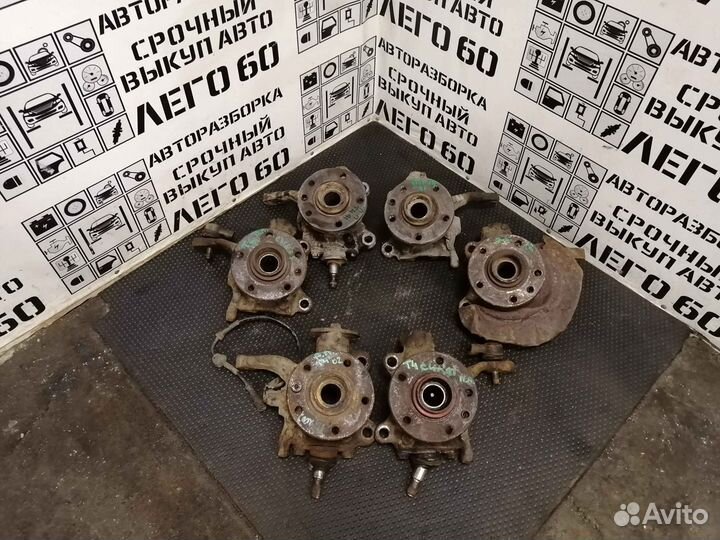 Кулак поворотный передний VW Transporter T4