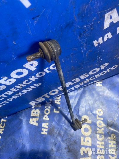 Стойка стабилизатора Ford Focus 3 седан 2013