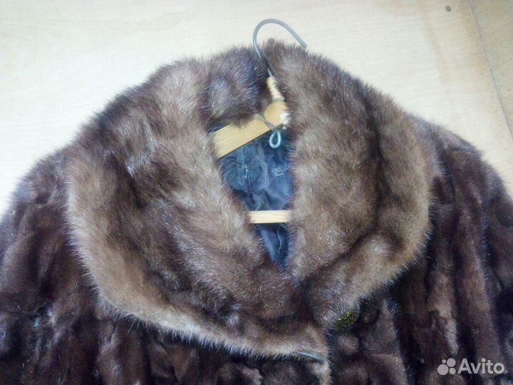 Продам 2 шубы