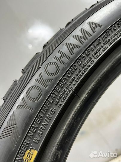 Yokohama BluEarth Winter V905 325/30 R21