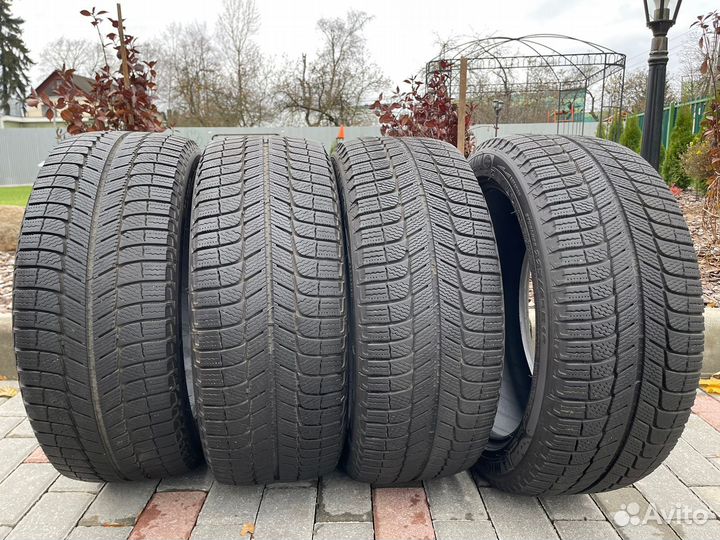 Michelin X-Ice 3 225/45 R18 95H