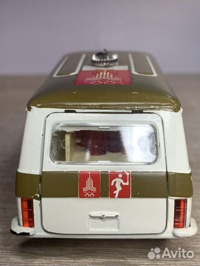 Олимпийский Раф 2907 Олимпиада80Перевозка огня А21