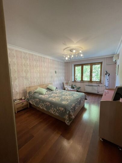 3-к. квартира, 96 м², 2/9 эт.