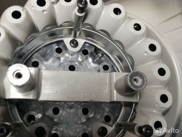 Фара задняя левая наружняя WV jetta 5