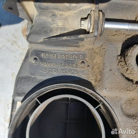 Корпус воздушного фильтра Рено Duster F4R 2013