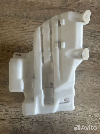 Бачок омывателя на opel insignia