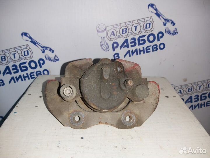 Суппорт тормозной правый Ford Focus 2
