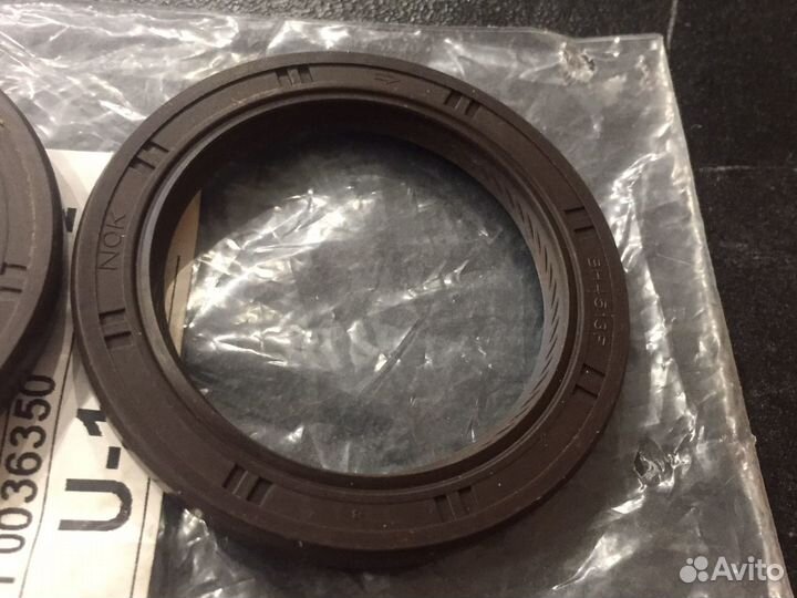 Продам оригинальные сальники toyota 90311-46001