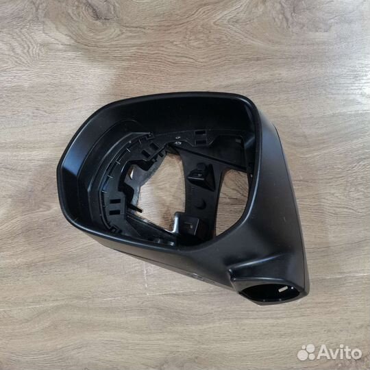 Левая накладка на зеркало peugeot