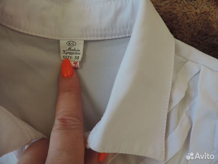 Школьная форма для девочек: белые блузки