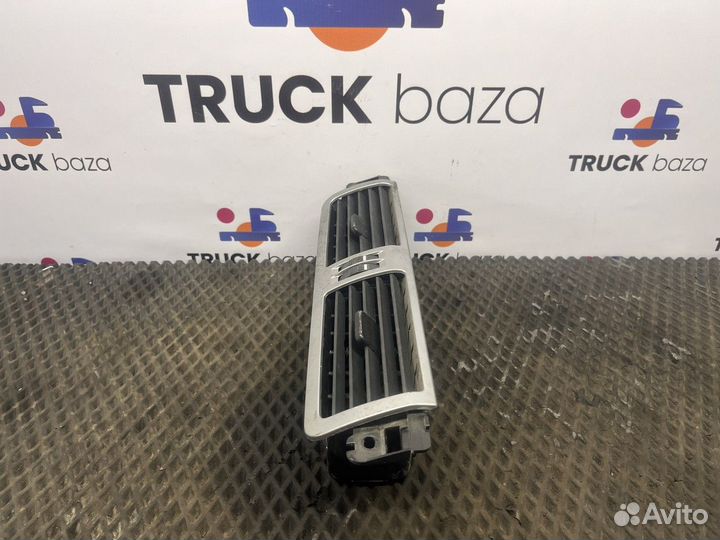 81619506071 Дефлектор воздушный