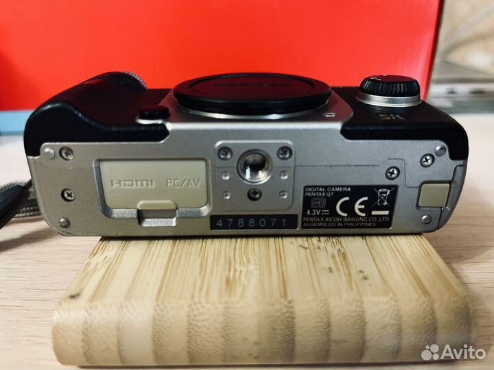 Самый маленький фотоаппарат Pentax Q7