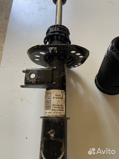 Стойка передняя левая Mercedes