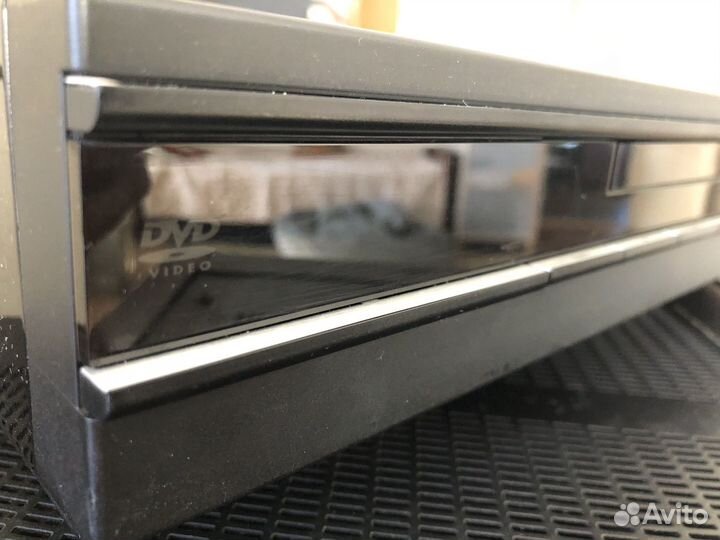 Bang Olufsen проигрыватель CD/DVD. Пульт Beo4