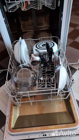 Посудомоечная машина встраиваемая Delonghi