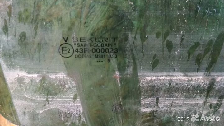Фольксваген Туарег стекло заднее правое