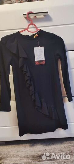 Школьное платье 128 новое