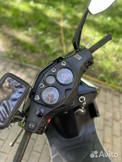 Скутер Racer 50 (80cc) с документами