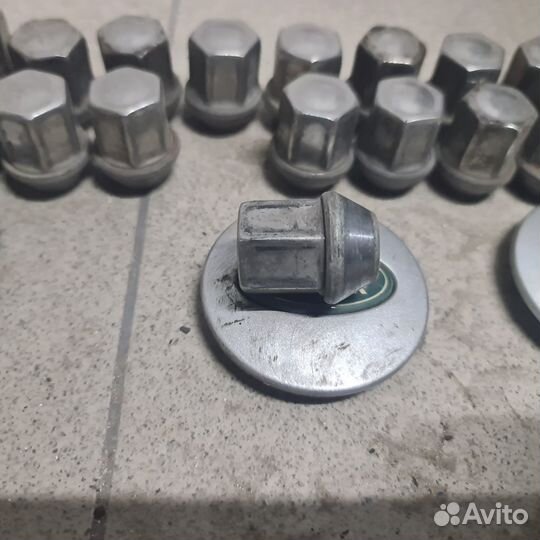 Колесные гайки land rover оригинал