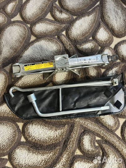 Домкрат японский