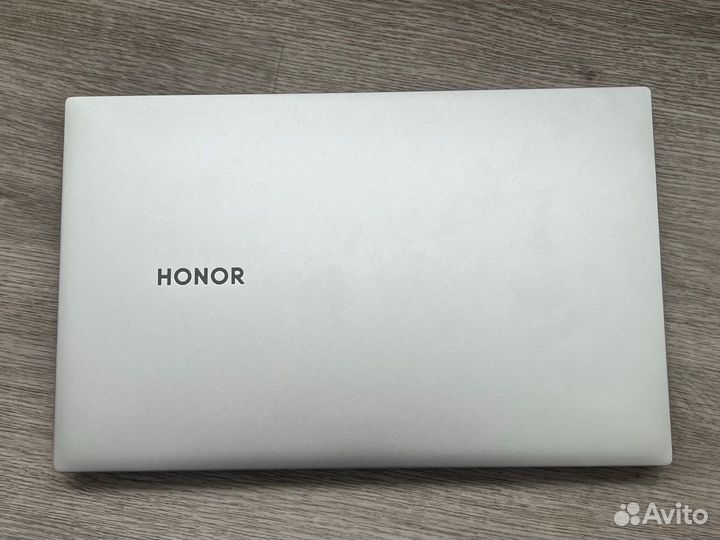 Honor MagicBook pro 16, R5 3550H, 8/512 FHD IPS