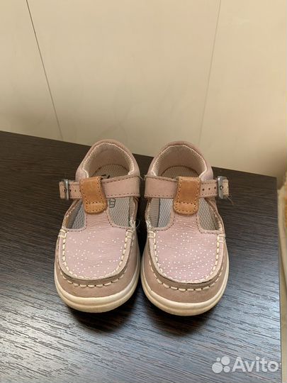 Сандалии для девочки Clarks 21