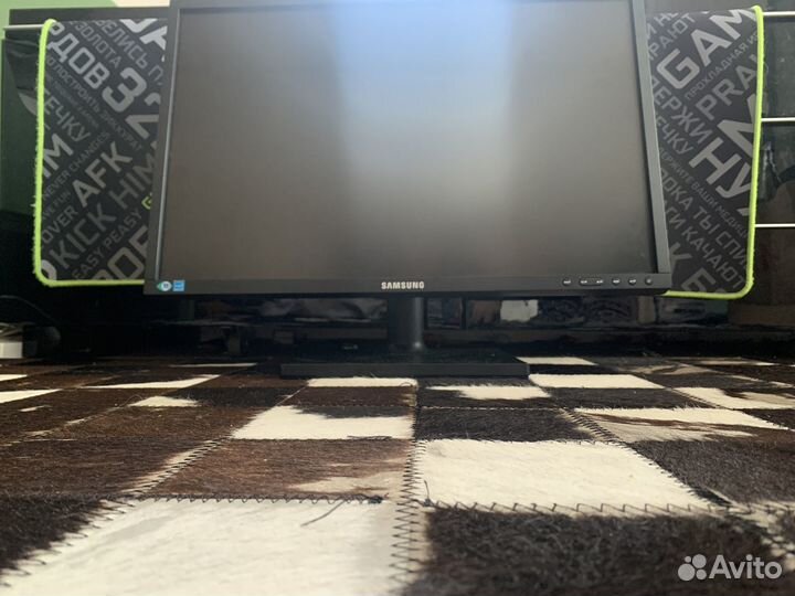 Монитор Samsung s22c450bw