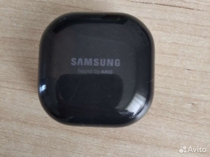 Беспроводные наушники samsung buds live