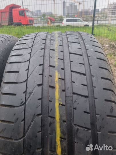 Pirelli P Zero 245/35 R18